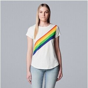 Simply Vera,  vera  wang  short-sleeve. Tee  Size  M  rainbow stripe pride N-178